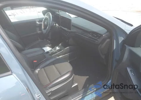 2024 Ford Escape St-Line z USA, uszkodzony, nr VIN 1FMCU9MN8RUA63649